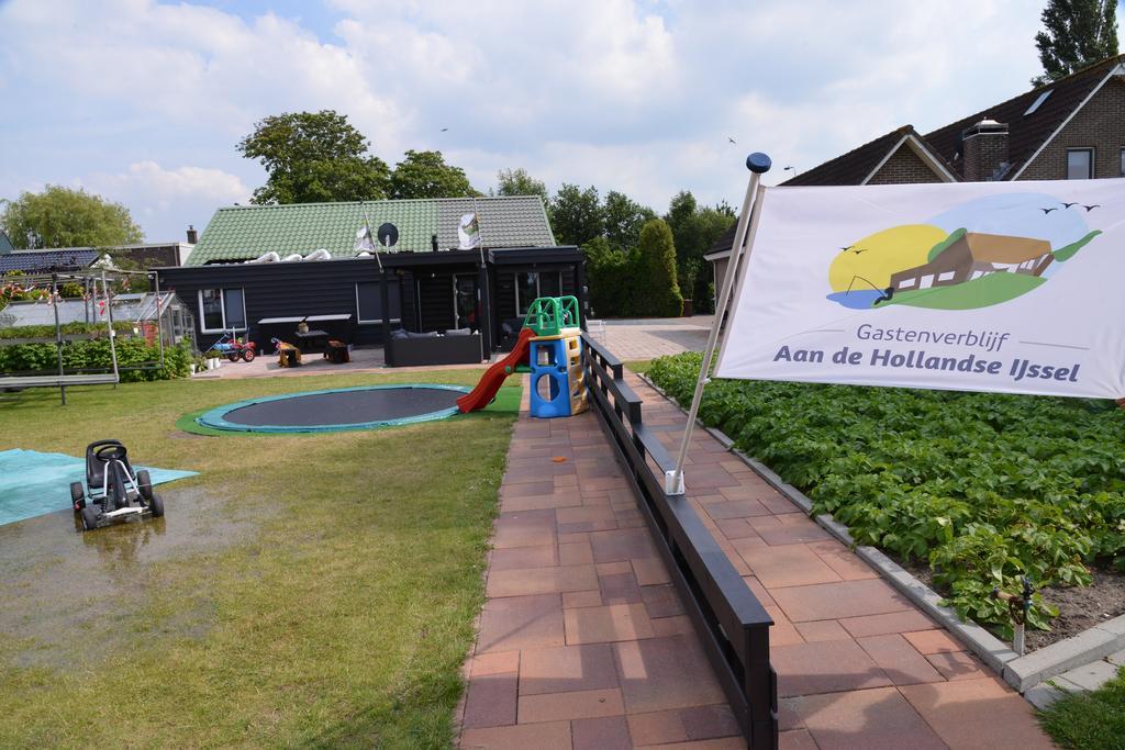 Guest House Aan De Hollandse Ijssel Montfoort Exterior foto